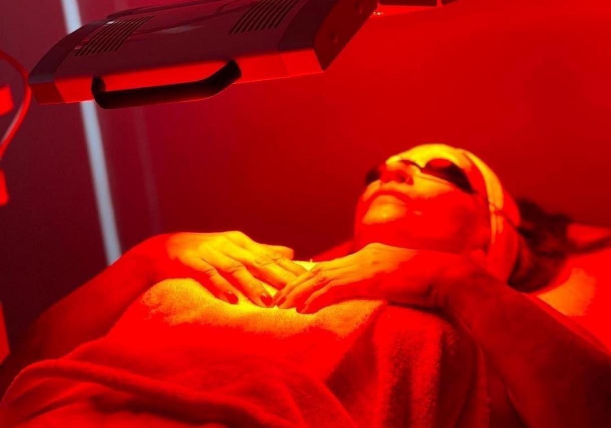 Czy terapia czerwonym światłem jest dobra dla zdrowia?